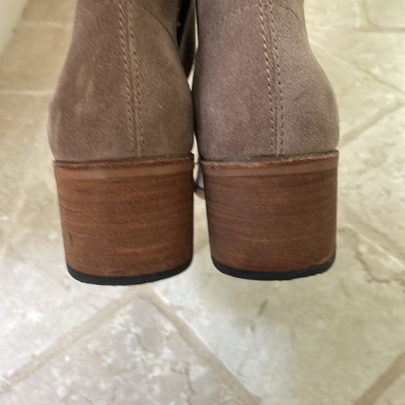 Dolce Vita suede ankle boots - Picture 4 of 6